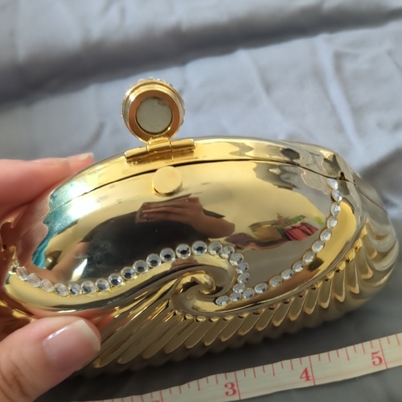 Chic Gold Evening Clutch with Rhinestones - Picture 3 of 6